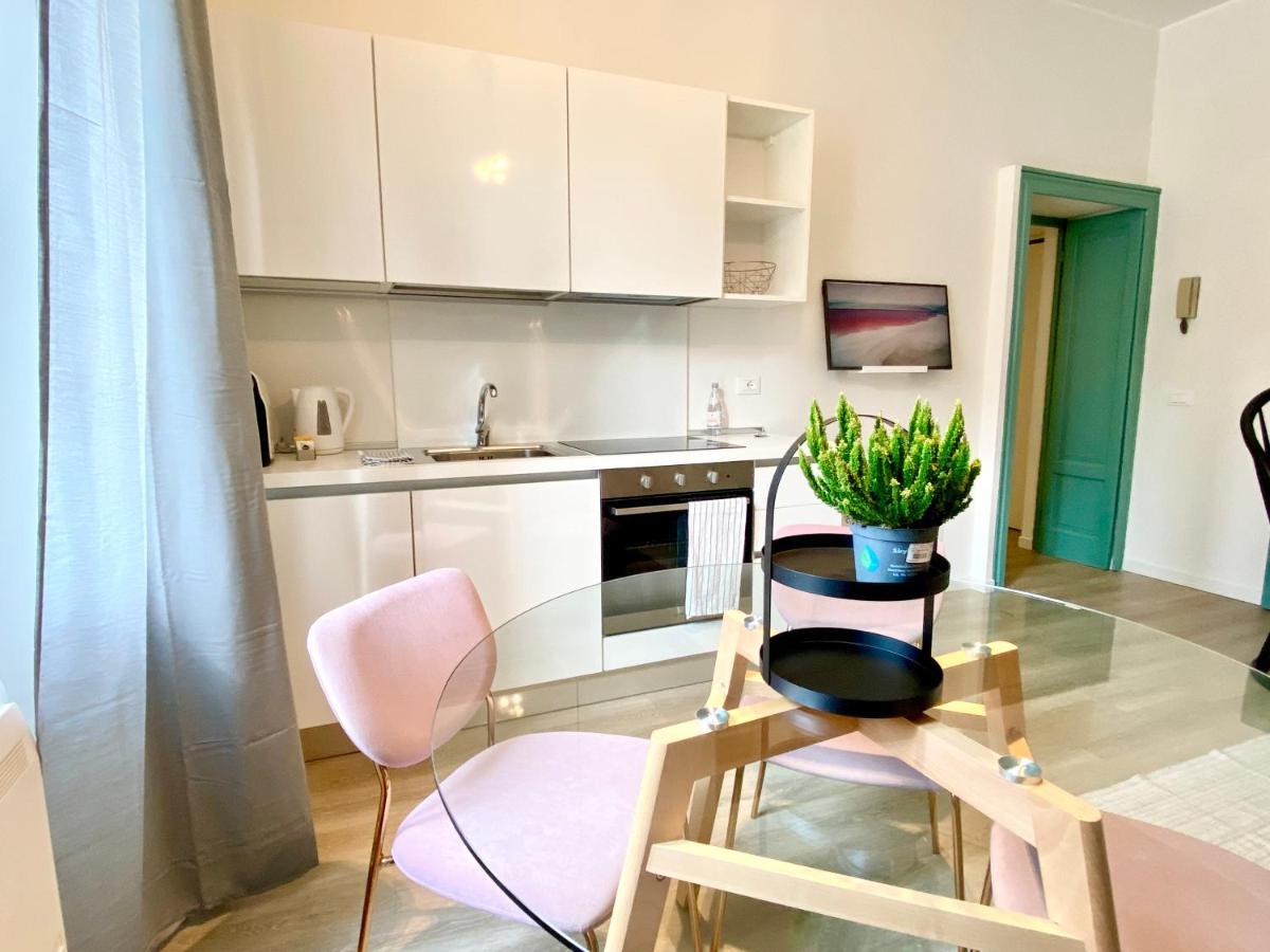 Fara Cinque Small Apartment Milano Esterno foto